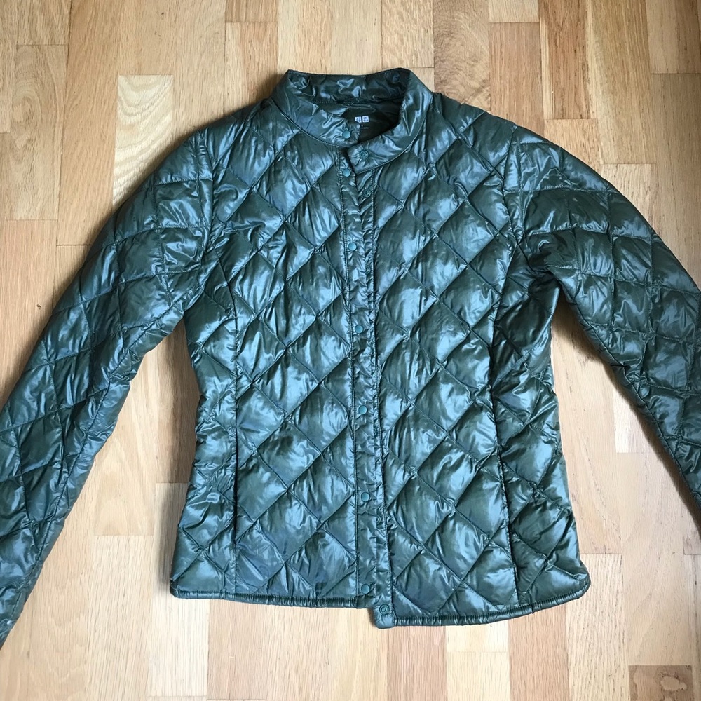 Olive green Uniqlo light down jacket